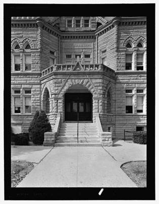 pike-Lewis Kostiner, Seagrams County Court House Archives, Library of Congress, LC-S35-LK32-7